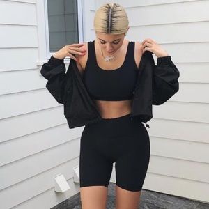 Meet your Posher, Tina